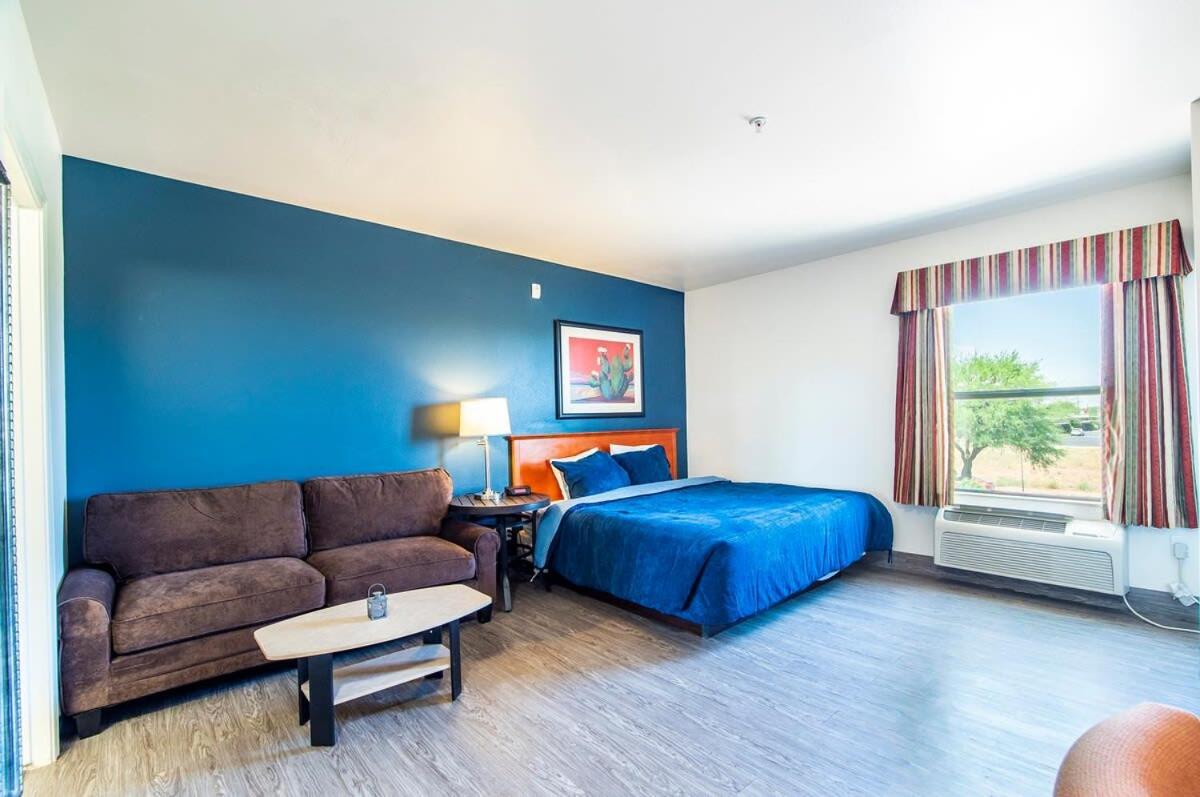 Vistas 107- Modern Studio Sleeps 3 With Style Sierra Vista Εξωτερικό φωτογραφία