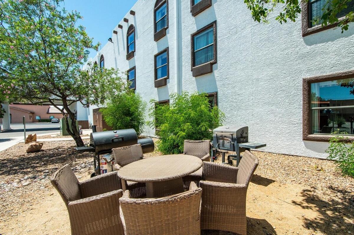 Vistas 107- Modern Studio Sleeps 3 With Style Sierra Vista Εξωτερικό φωτογραφία